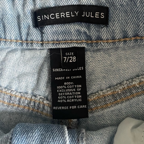 Sincerely Jules, 28,  denim shorts with crochet accent - Picture 3 of 5